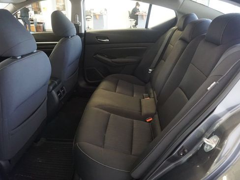 Used 2020 Nissan Altima 2.5 SV AWD/4WD image 21