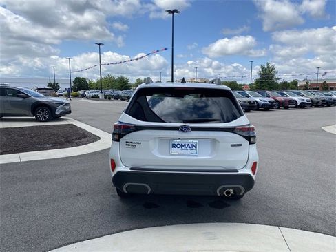 Certified 2025 Subaru Forester Limited w/ Popular Package image 4