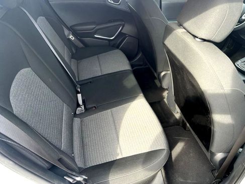 Used 2021 Kia Soul S image 11