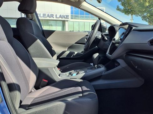 Certified 2025 Subaru Crosstrek 2.0i Premium image 12