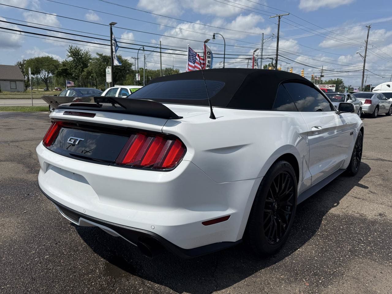 Used 2017 Ford Mustang GT Premium w/ Equipment Group 401A RWD image 6