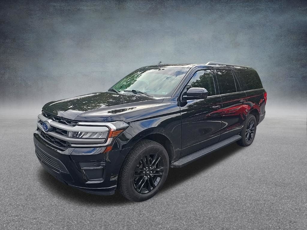 Used 2024 Ford Expedition Max XLT AWD/4WD image 4