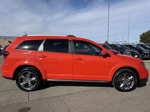 Used 2017 Dodge Journey Crossroad w/ Popular Equipment Group FWD image 9