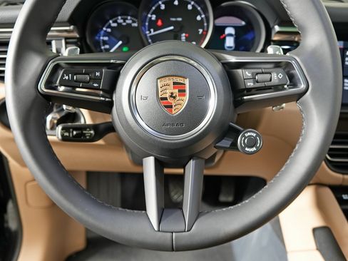 New 2026 Porsche Macan image 20