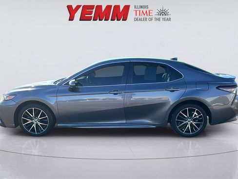 Used 2021 Toyota Camry SE image 6