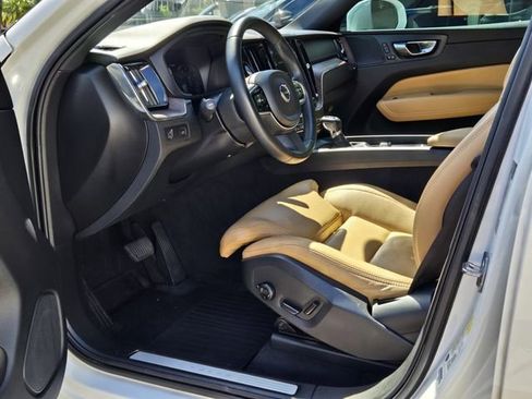 Used 2021 Volvo XC60 T5 Inscription w/ Protection Package Premier image 13