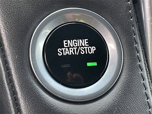 Used 2016 Cadillac Escalade Platinum image 21