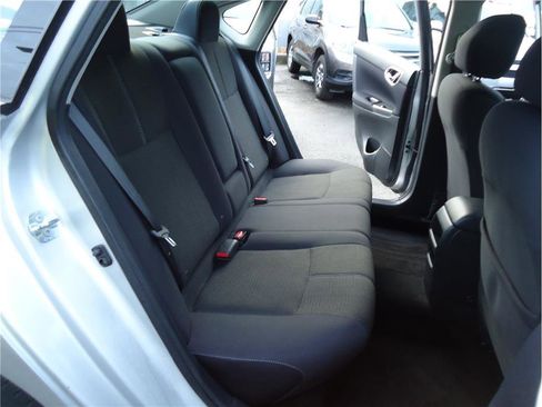 Used 2015 Nissan Sentra S image 12
