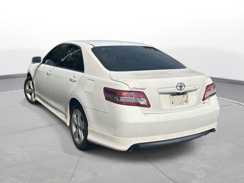Used 2011 Toyota Camry SE FWD image 8