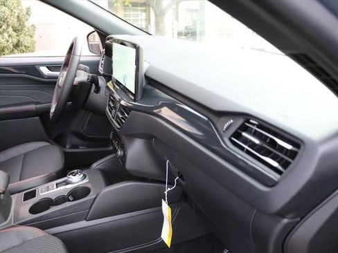 Used 2025 Ford Escape ST-Line w/ Tech Pack #1 image 11