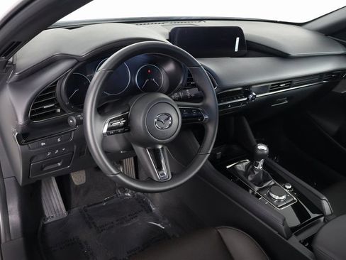 Used 2026 MAZDA MAZDA3 2.5 S Hatchback w/ Premium Pkg FWD image 8