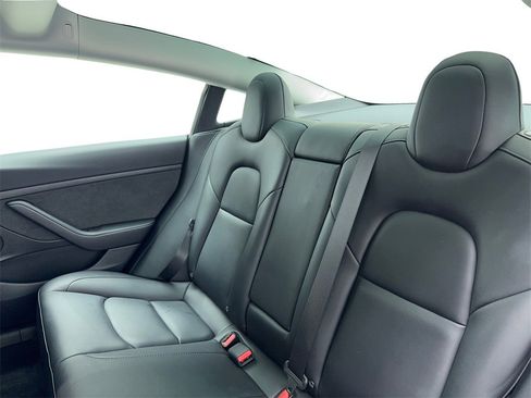 Used 2023 Tesla Model 3 Standard Range image 41