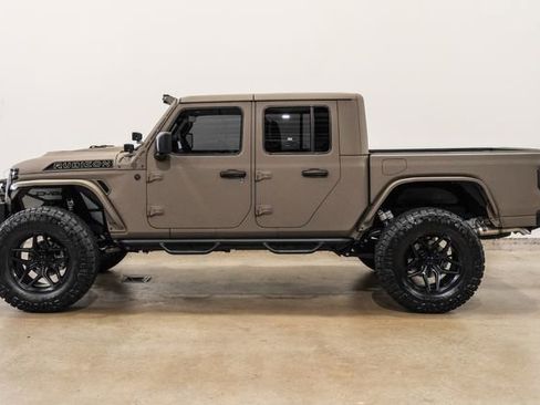 Used 2025 Jeep Gladiator Rubicon w/ Safety Group image 6