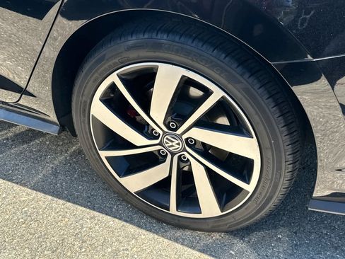 Used 2021 Volkswagen Jetta GLI FWD image 19