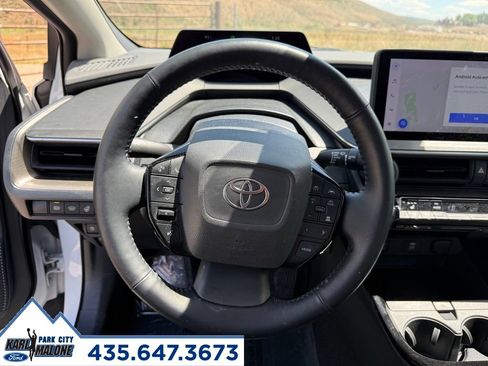 Used 2024 Toyota Prius XLE AWD/4WD image 17