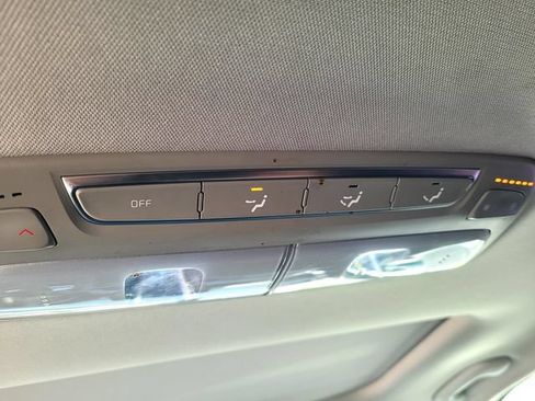 Used 2020 Kia Telluride S w/ S 8 Passenger Seating Package AWD/4WD image 14