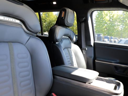 Used 2024 Rivian R1S Adventure AWD/4WD image 9