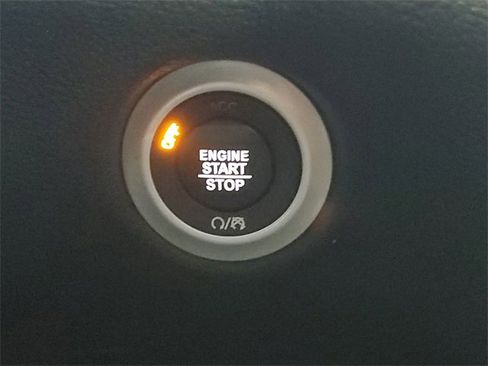 New 2025 Chrysler Pacifica Select image 23