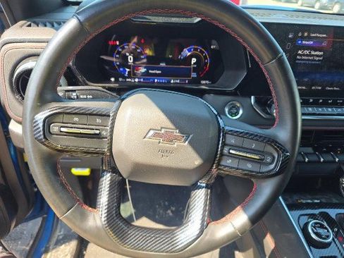 Used 2024 Chevrolet Colorado Z71 w/ LPO, Dark Essentials Package AWD/4WD image 6