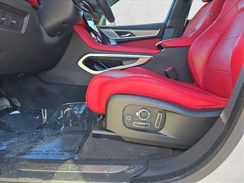 Certified 2025 Jaguar F-PACE R-Dynamic S image 28