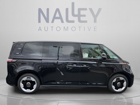 New 2025 Volkswagen ID. Buzz Pro S RWD image 6