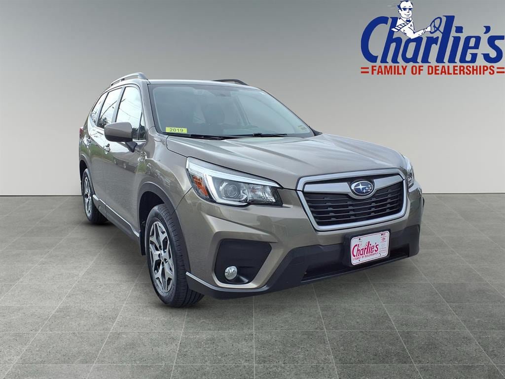 Used 2019 Subaru Forester Premium AWD/4WD image 3