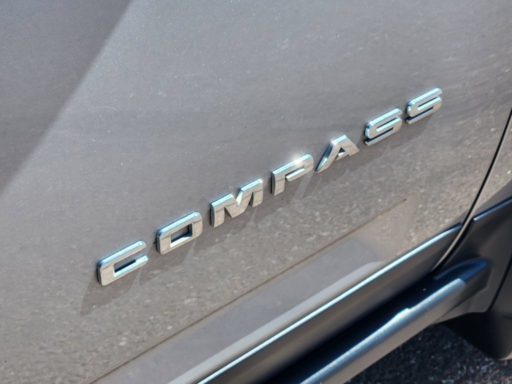 Used 2017 Jeep Compass High Altitude FWD image 30