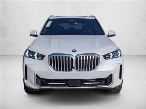 Used 2026 BMW X5 sDrive40i image 5