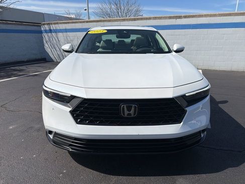 Used 2023 Honda Accord Touring image 8