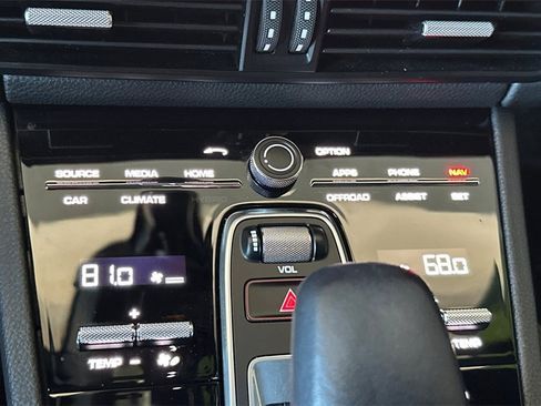 Used 2023 Porsche Cayenne image 26