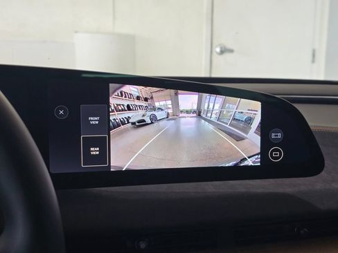 Used 2025 Lucid Air Grand Touring AWD/4WD image 12