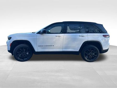 New 2025 Jeep Grand Cherokee Limited AWD/4WD image 4