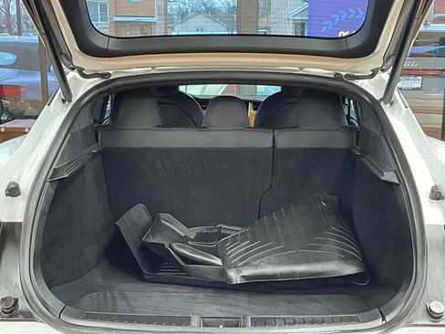 Used 2020 Tesla Model S Long Range Plus image 17