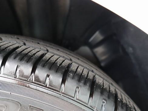 Certified 2025 MAZDA MAZDA3 s image 40