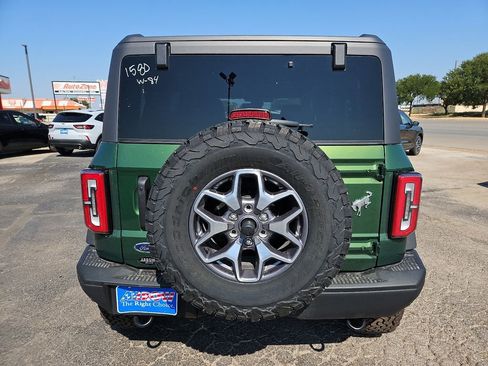 New 2025 Ford Bronco Badlands image 10