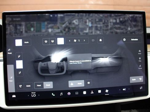 Used 2022 Tesla Model S AWD image 61