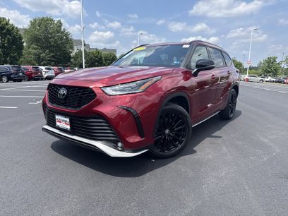 Used 2023 Toyota Highlander XSE