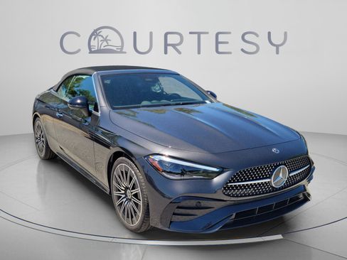 Certified 2026 Mercedes-Benz CLE 300 4MATIC Cabriolet image 5