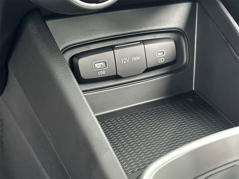 New 2026 Hyundai Venue SE image 27