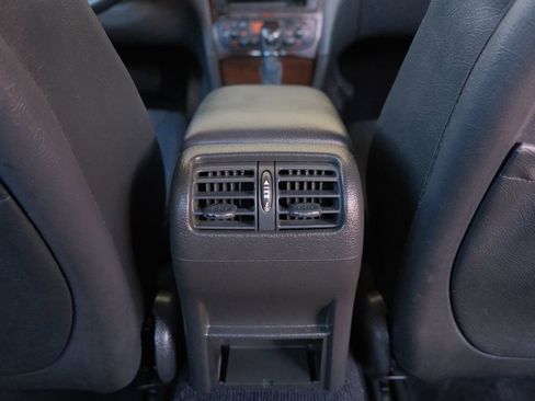 Used 2002 Mercedes-Benz C 320 Sedan image 30