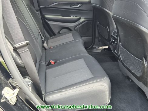 Used 2024 Jeep Grand Cherokee Laredo AWD/4WD image 18