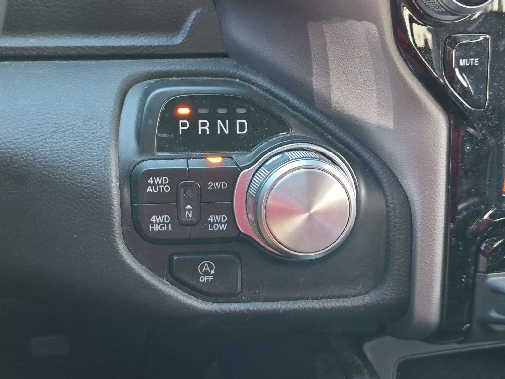 Used 2023 RAM 1500 Laramie AWD/4WD image 12