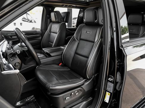 Used 2024 Cadillac Escalade ESV Sport w/ Touring Package AWD/4WD image 34