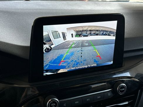 Used 2023 Ford Escape ST-Line image 17