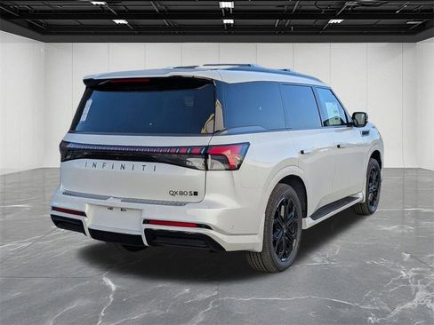New 2026 INFINITI QX80 SPORT w/ Sport Exterior Package image 5