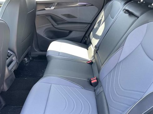 New 2026 Volkswagen Tiguan SE R-Line FWD image 25