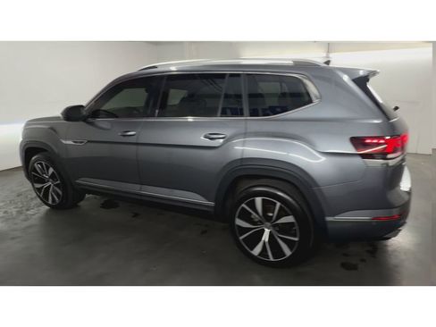 Used 2024 Volkswagen Atlas SEL Premium R-Line AWD/4WD image 6