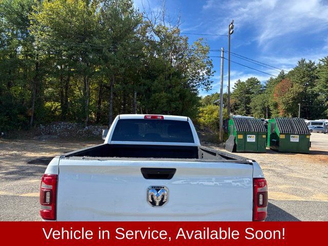 Used 2024 RAM 2500 Tradesman w/ Chrome Appearance Group AWD/4WD image 7