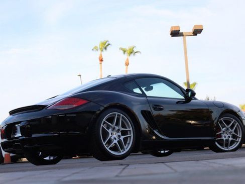 Used 2011 Porsche Cayman RWD image 19