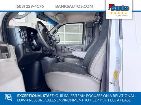 Used 2025 GMC Savana 2500 w/ Driver Convenience Package RWD image 9
